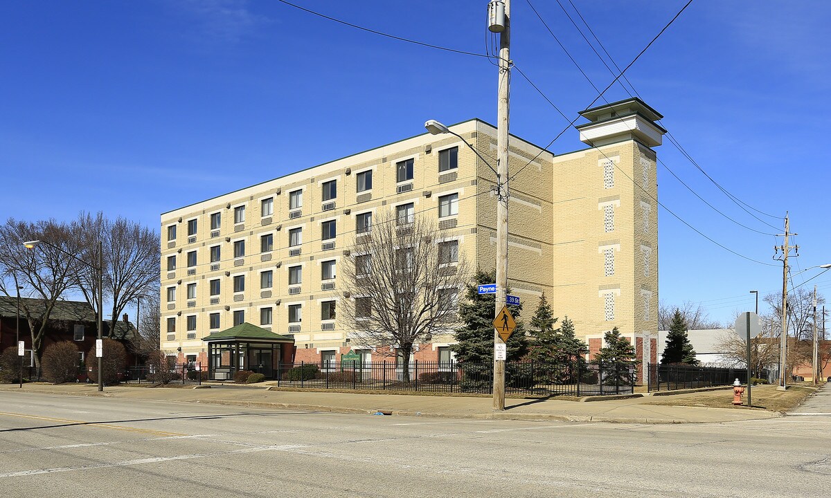 Asian Evergreen Apartments in Cleveland, OH - Building Photo