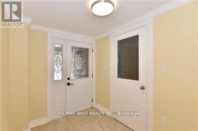 120 Murison Blvd in Toronto, ON - Building Photo - Building Photo