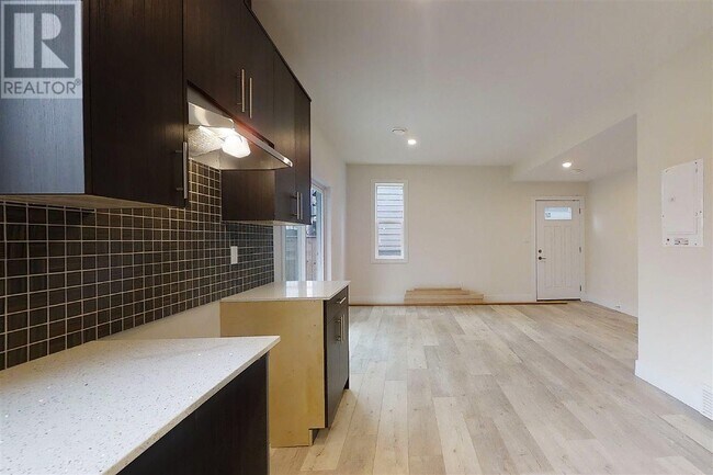2585 Chancellor Blvd in Prince George, BC - Building Photo - Building Photo
