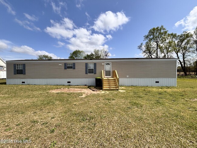 property at 135 Heart Pine Ln