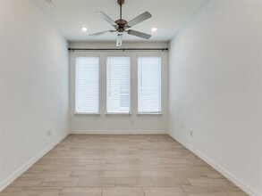 2122 Creekbluff Ct in Carrollton, TX - Building Photo - Building Photo