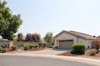 755 Waterfield Ct in Lincoln, CA - Building Photo - Building Photo