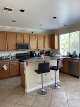 13765 Sandhill Crane Rd in Corona, CA - Building Photo - Building Photo