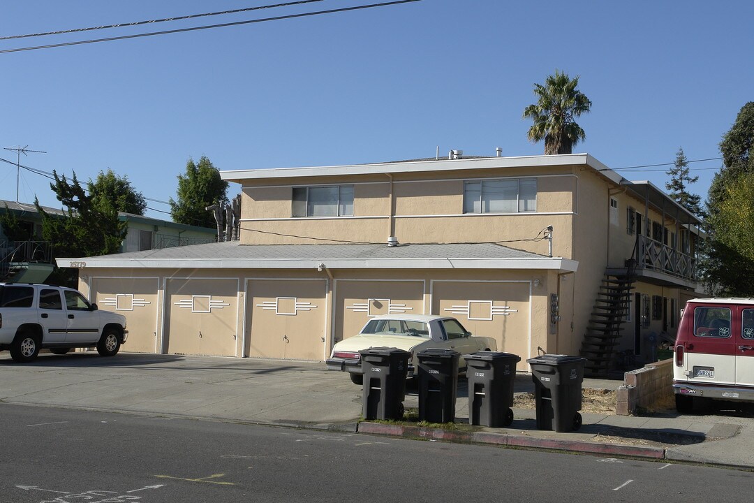 25779 Whitman St in Hayward, CA - Building Photo