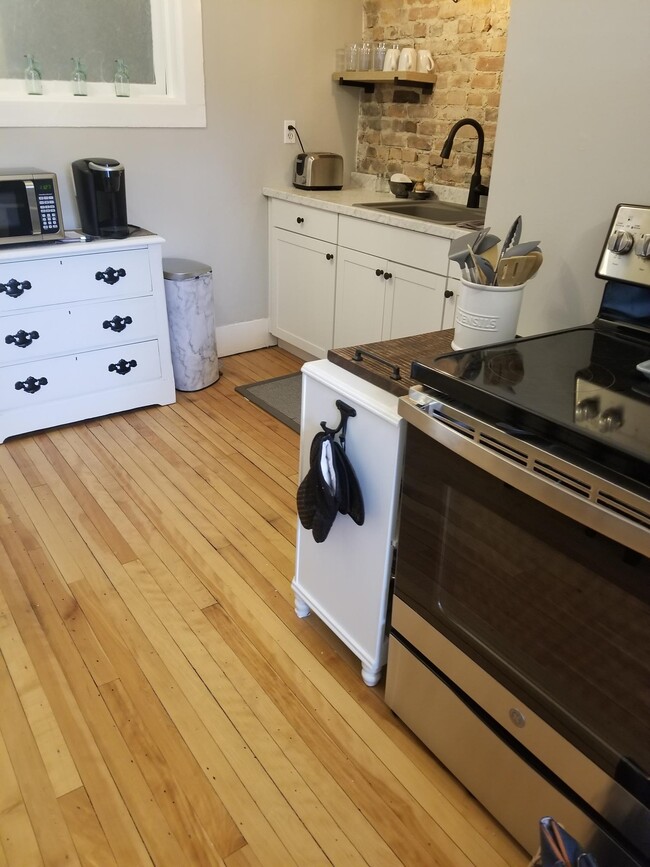 47 W Main St, Unit 2 in Cambridge, NY - Building Photo - Building Photo