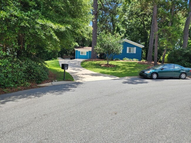 2409 Willamette Rd in Tallahassee, FL - Building Photo - Building Photo