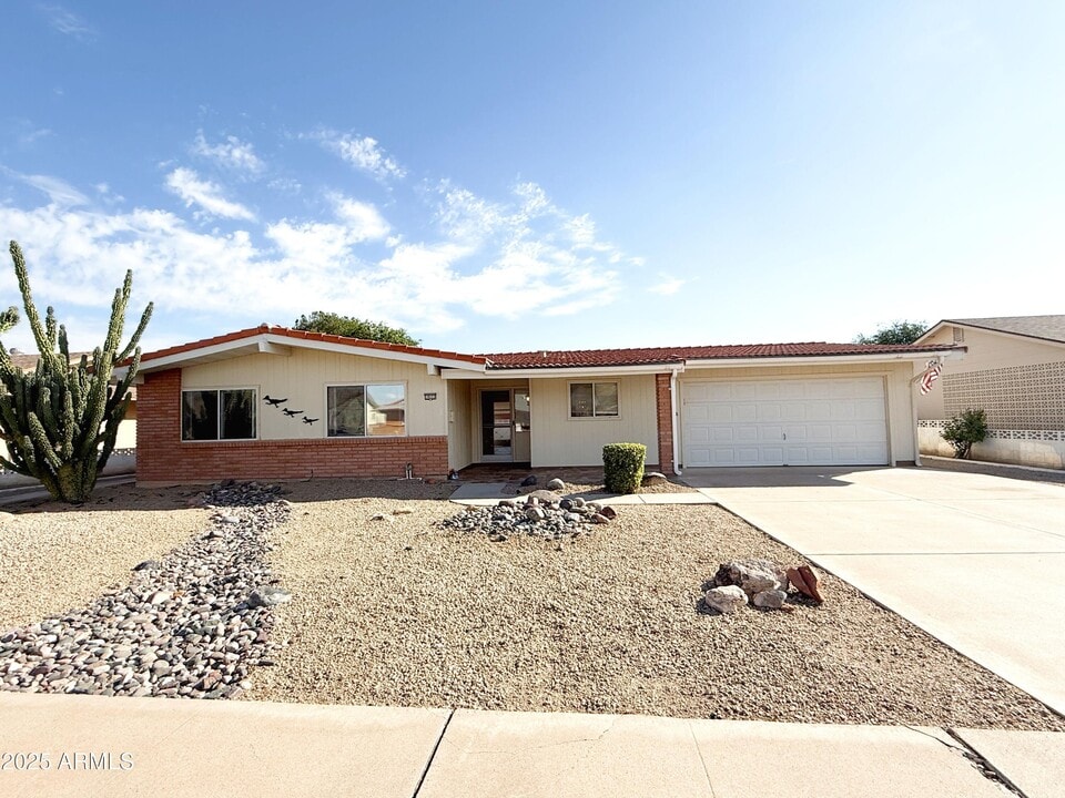 10223 W Andover Ave in Sun City, AZ - Building Photo