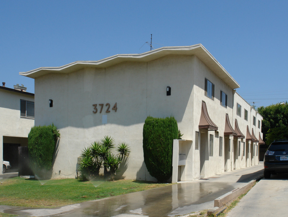 3724 Westwood Blvd in Los Angeles, CA - Foto de edificio