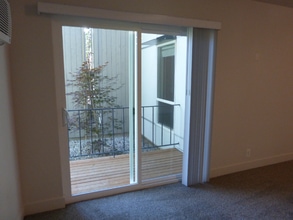 172 W Clinton Ave in Salt Lake City, UT - Building Photo - Building Photo