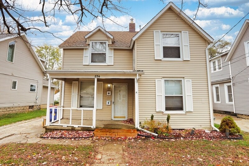 854 Crosby St NW in Grand Rapids, MI - Building Photo