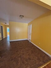 659 Nereid Ave in New York, NY - Building Photo - Building Photo