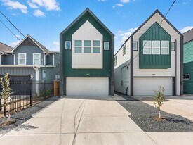 7132 Eastwood St in Houston, TX - Building Photo