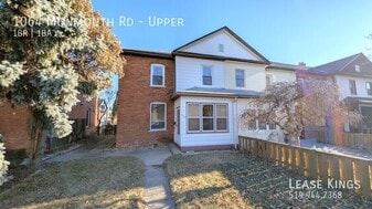 1064 Monmouth Rd in Windsor, ON - Building Photo