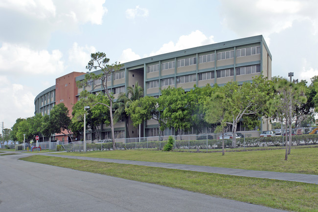 Richmond Pine in Miami, FL - Building Photo - Building Photo