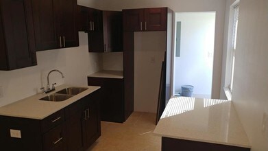 1018 14th St in West Palm Beach, FL - Building Photo - Building Photo