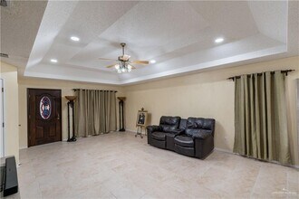 2213 Lake View Dr in Mission, TX - Building Photo - Building Photo