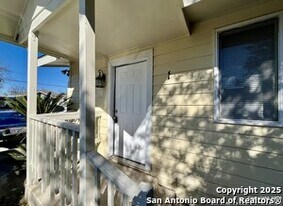 116 Dolores Ave in San Antonio, TX - Building Photo