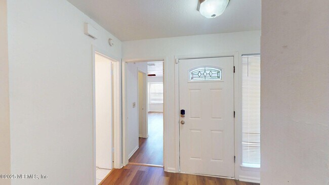 5675 Marathon Pkwy in Jacksonville, FL - Building Photo - Building Photo