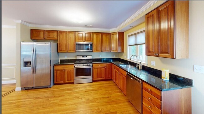 42 Francis St, Unit 0 in Waltham, MA - Building Photo - Building Photo