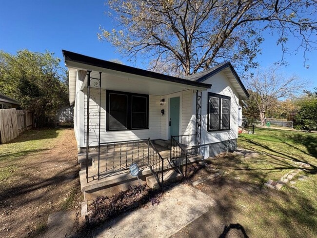 4620 Bennett Ave in Austin, TX - Building Photo - Building Photo