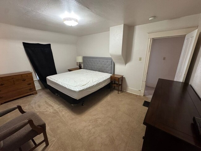 1722 1st Ave S in Fort Dodge, IA - Building Photo - Building Photo