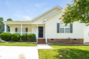 1256 Grovewood Dr in Clayton, NC - Building Photo
