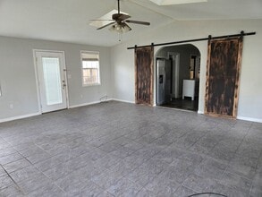 706 N Holman St in Brookland, AR - Foto de edificio - Building Photo