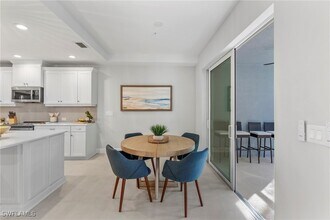 2640 Seychelles Cir in Naples, FL - Building Photo - Building Photo