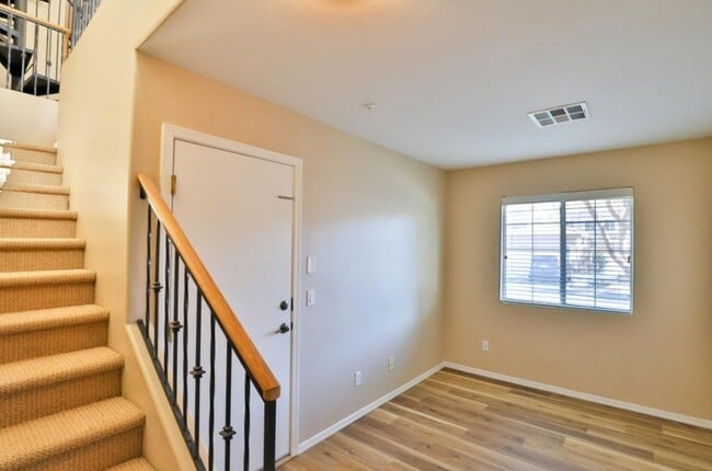 744 N Laguna Dr in Gilbert, AZ - Building Photo - Building Photo