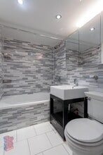 145 E 26th St, Unit 5C in New York, NY - Building Photo - Building Photo