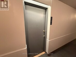 1380 Prince of Wales Dr in Ottawa, ON - Building Photo - Building Photo