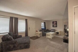 7704 E 50th Terrace in Kansas City, MO - Building Photo - Building Photo