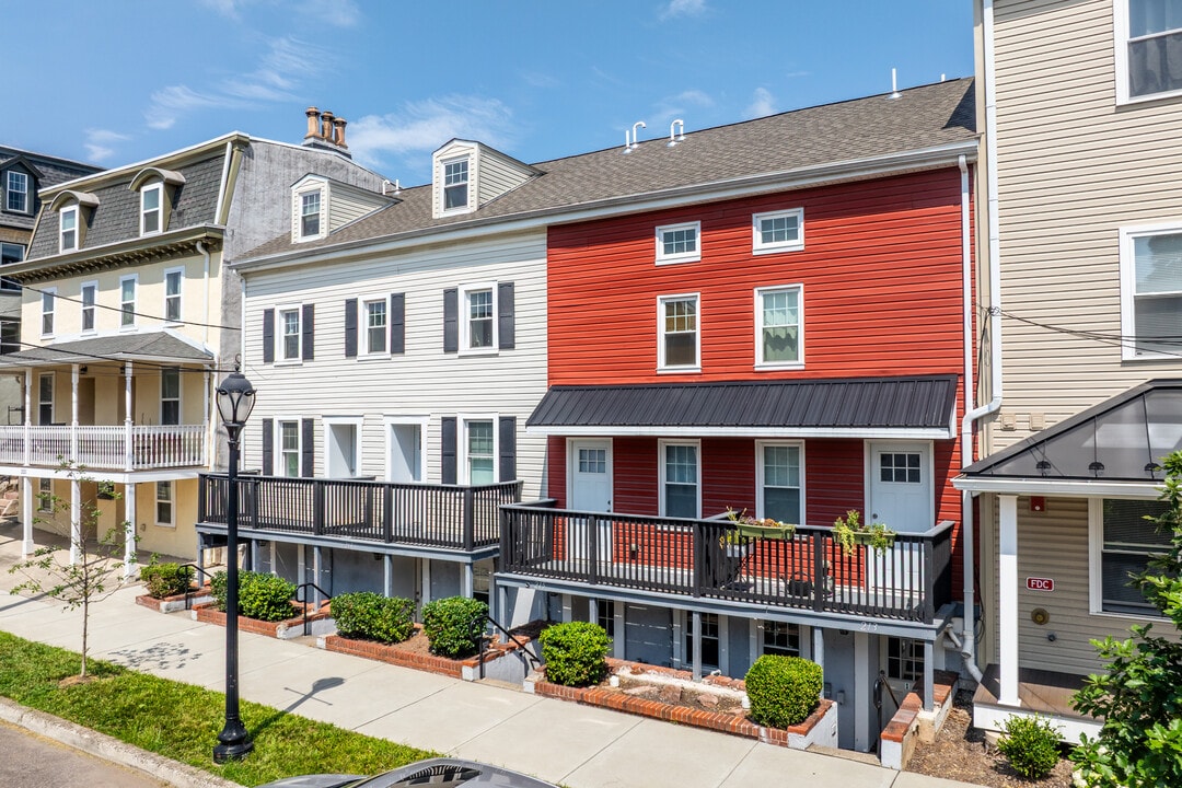 213-219 High St in Phoenixville, PA - Building Photo