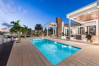 3701 NE 26th Ave in Lighthouse Point, FL - Building Photo - Building Photo