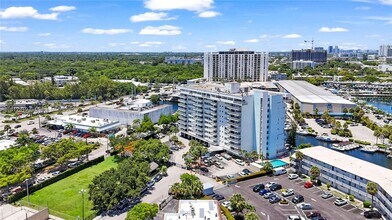 13155 Ixora Ct in North Miami, FL - Building Photo - Building Photo