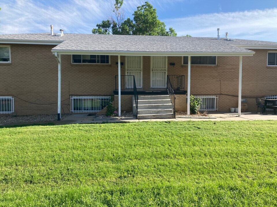 2544 Joliet St, Unit D in Aurora, CO - Building Photo