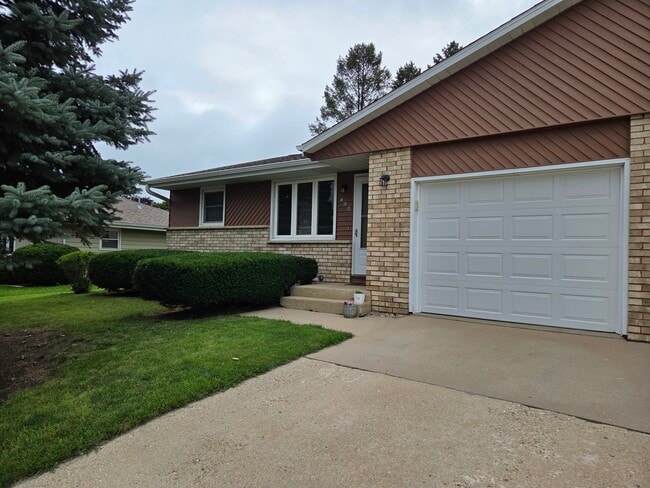 property at 106 Westridge Rd