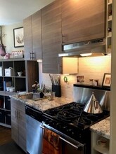 116 Riverway, Unit 2 in Boston, MA - Building Photo - Building Photo