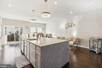 2301 Lamington Ct in Clarksboro, NJ - Foto de edificio - Building Photo