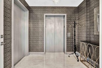 2700 Donald Ross Rd in Palm Beach Gardens, FL - Building Photo - Building Photo