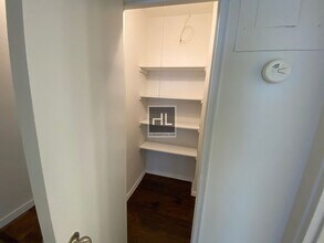 EAST 69 STREET in New York, NY - Foto de edificio - Building Photo