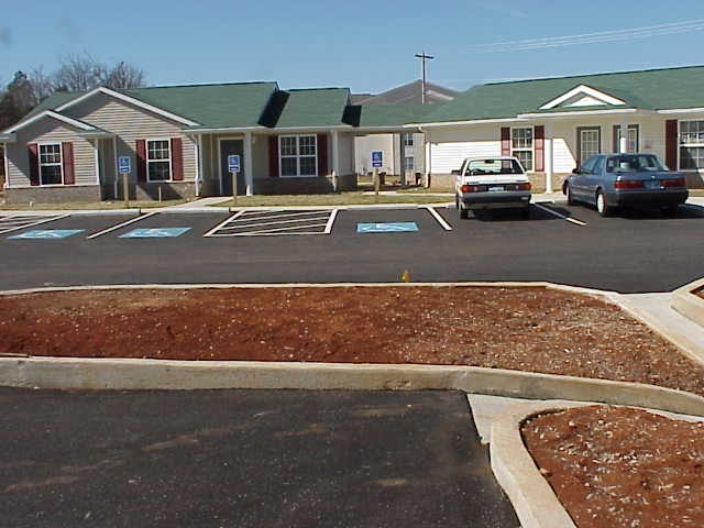 Daystar Village in Bowling Green, KY - Building Photo