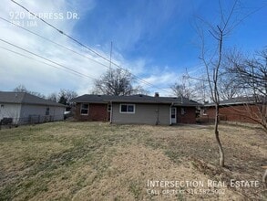 920 Express Dr in Belleville, IL - Building Photo - Building Photo