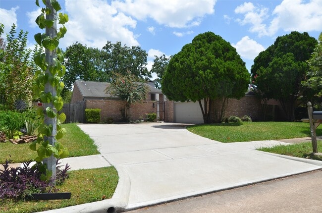 property at 2023 Woodland Springs St