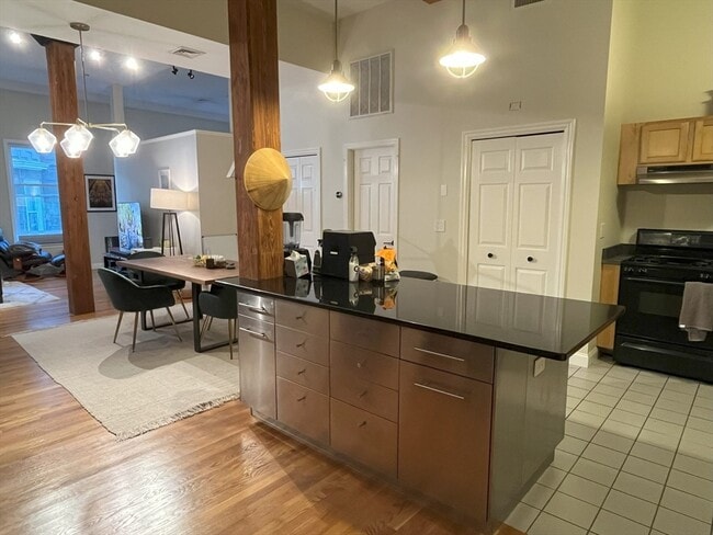 property at 253 Norfolk St