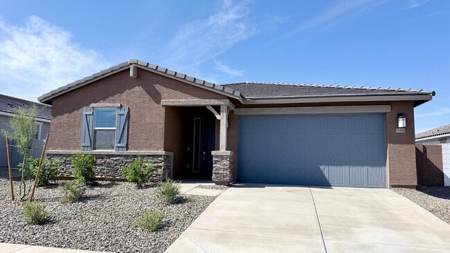 15988 W Desert Spoon Dr in Surprise, AZ - Building Photo - Building Photo