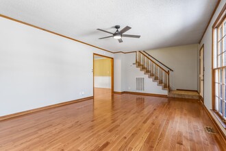 908 Hunter Ln in Clarksville, TN - Building Photo - Building Photo