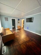 2320 Rozzelles Ferry Rd in Charlotte, NC - Building Photo - Building Photo