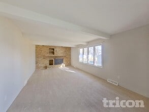 931 Market St S in Shakopee, MN - Foto de edificio - Building Photo