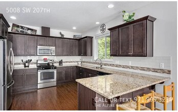 5008 SW 207th Pl in Beaverton, OR - Building Photo - Building Photo